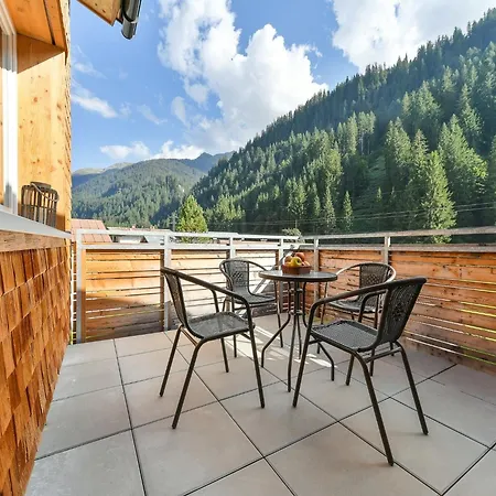 In Der Alpine Am Arlberg Apartamento *